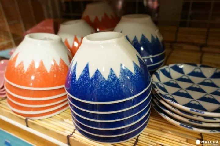 10 ของฝากจากญี่ปุ่นยอดนิยมในร้าน 100 เยน!