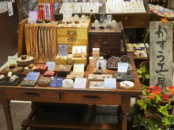 傳統和風華麗變身  wargo時尚和柄配件專門店