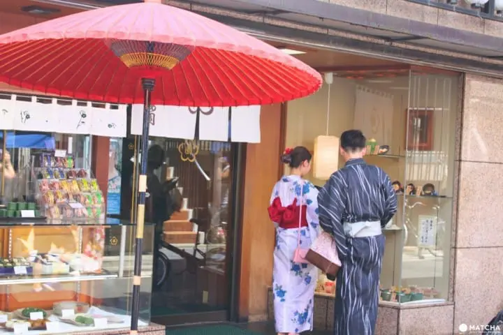 Menikmati Wagashi di Kedai “Umezono” Asakusa yang Telah Berdiri Selama 160 Tahun 