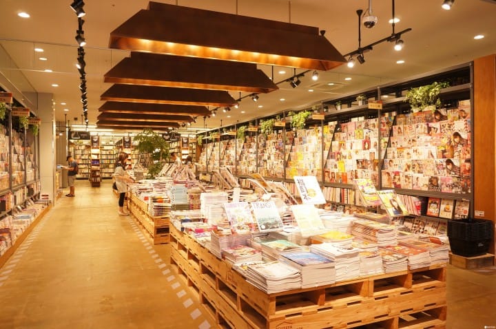 日本最大的二手書店就在福岡!「蔦屋書店 GARAGE福岡志免」