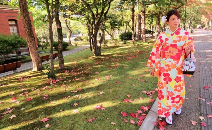 穿著和服賞楓去 日本秋天和服散策地五選