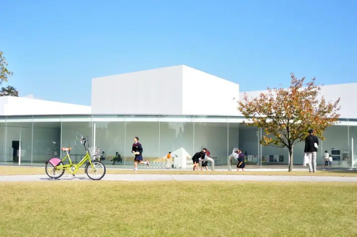 Freewheeling Through the Sights of Kanazawa