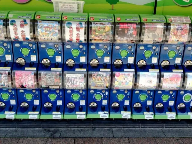 日本の「カワイイ」文化を楽しみたい人必携。カワイイおみやげ、ファッション、スポット、キャラクターを紹介