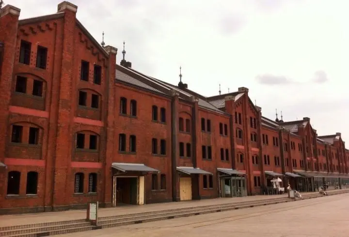 神奈川100%ガイド。横浜、鎌倉、葉山、箱根などそれぞれの見どころまとめ