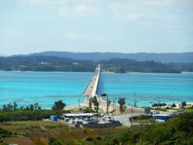 沖縄のビーチ完全ガイド。沖縄旅行で外せない絶景ビーチ23選