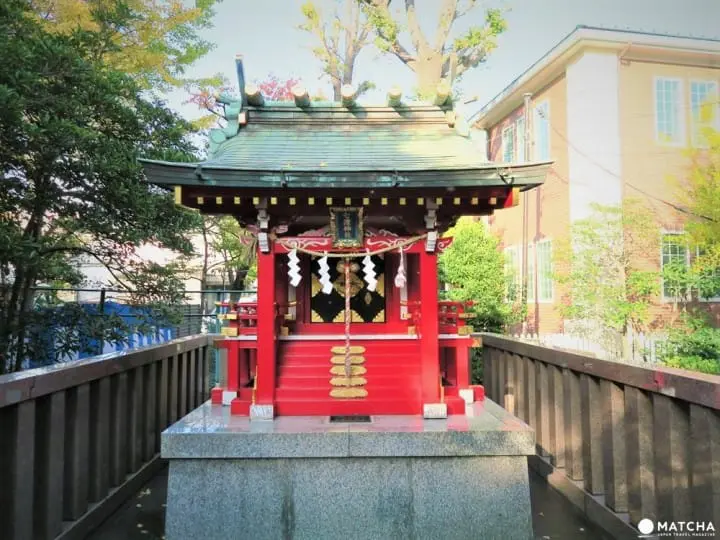 江戸相撲発祥に鳥居のトンネルまで！下町を代表する神社「富岡八幡宮」