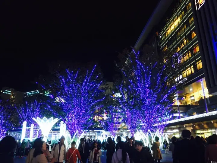 博多聖誕夜之浪漫：光之街。博多