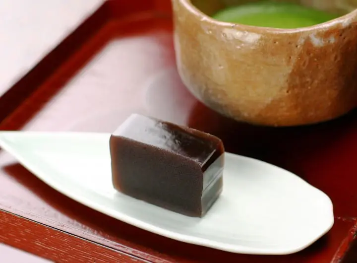 ©三ツ山羊羹本舗