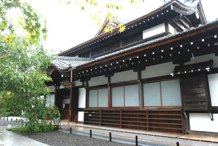 眺望京都新景点 跃上东山的青龙殿 