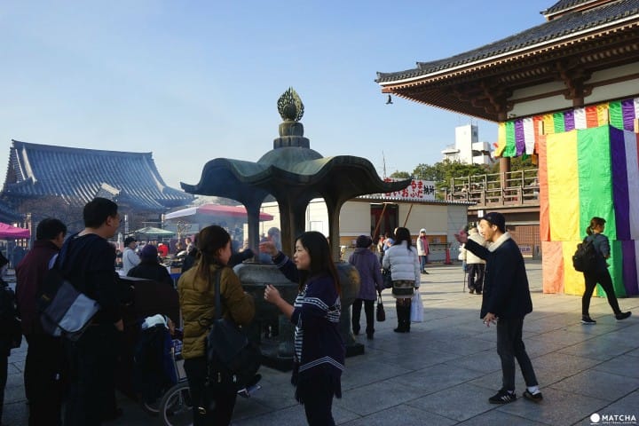 西新井大師の納めの縁日で日本文化を体験