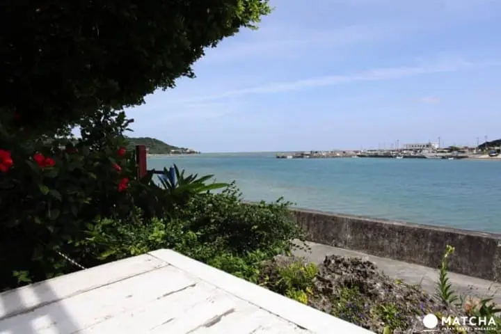 Pemandagangan Laut yang Mengagumkan dan Okinawa Soba yang Terkenal dari “Kunnatō”