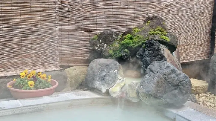 享受個人露天溫泉 富士箱根民宿