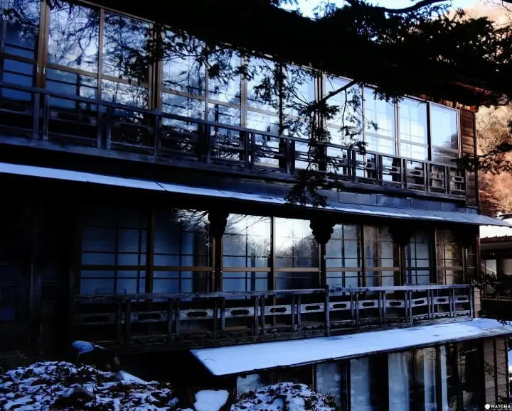 Travel back in time and the experience the ambiance of the Edo period at a secluded mountain onsen