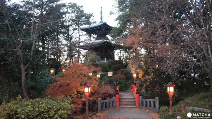 妻沼聖天山　平和の塔