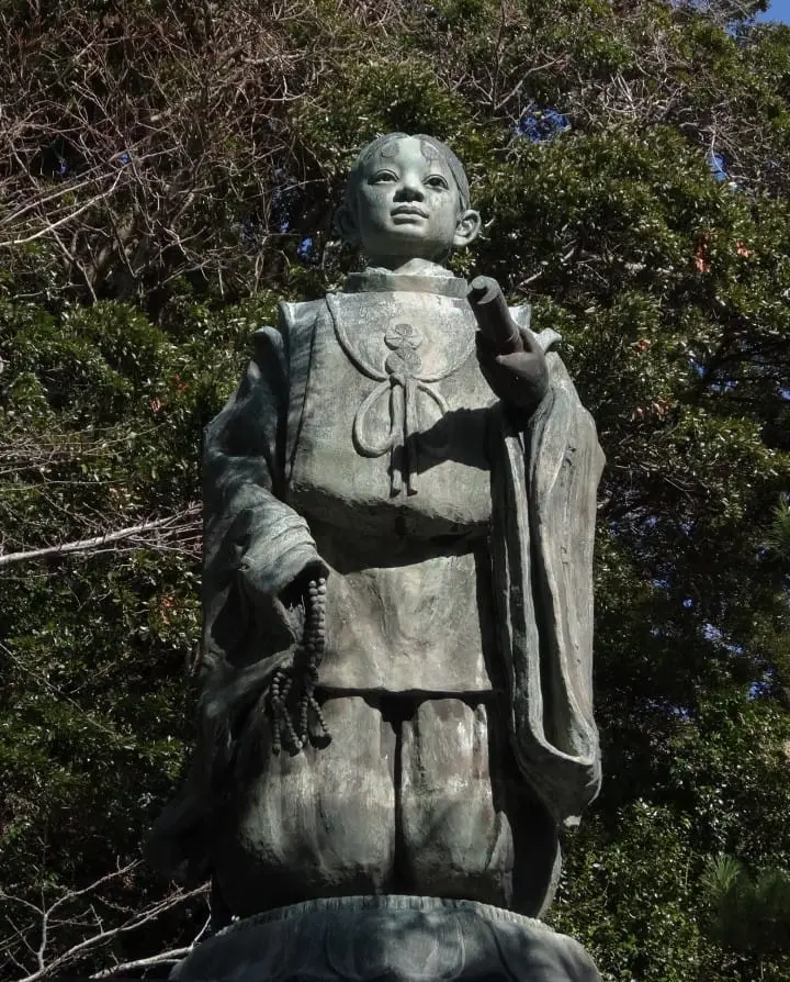 Seichoji and Tanjoji Temples: Visit two beautiful temples and learn the origin of Nichiren Buddhist