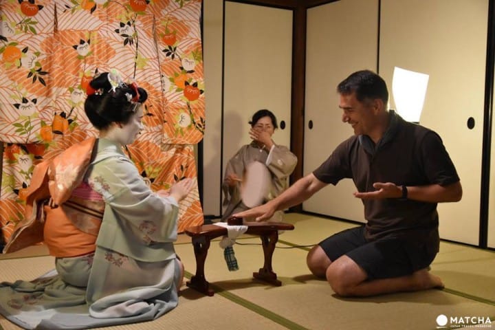 『岐阜』日式咖啡厅里与舞妓来场午后约会吧!