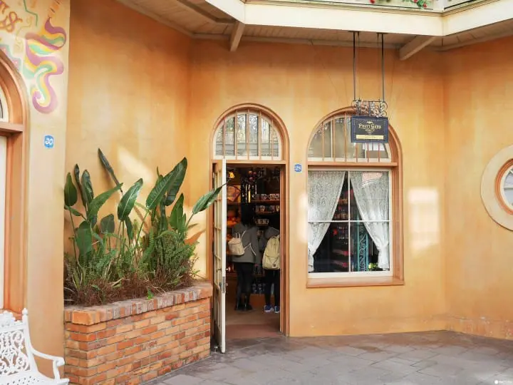 來夢想王國過新年吧！東京迪士尼樂園限定春節伴手禮特輯