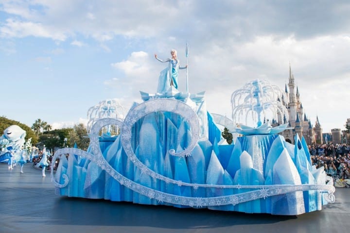 東京ディズニーランドの冬のイベントで『アナと雪の女王』の世界を楽しもう!