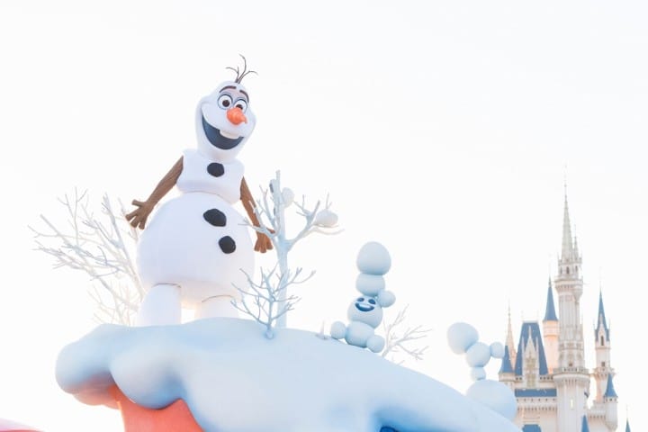 東京ディズニーランドの冬のイベントで『アナと雪の女王』の世界を楽しもう!