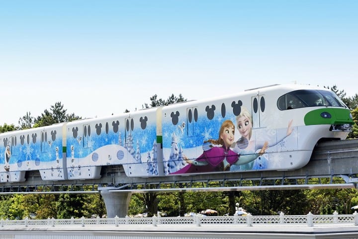 東京ディズニーランドの冬のイベントで『アナと雪の女王』の世界を楽しもう!