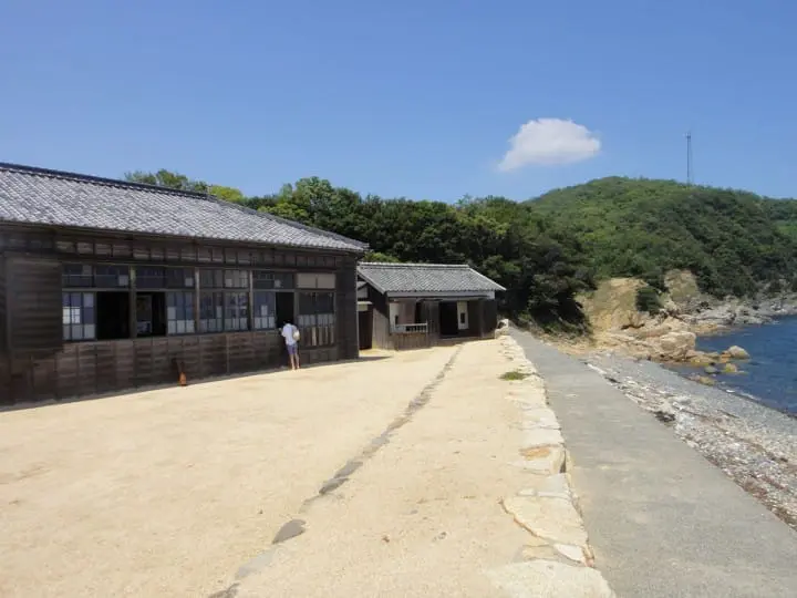 24 Eyes Movie Studio