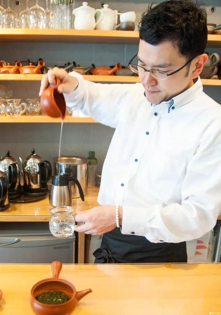 在表參道品茶享甜慢聊的空間：茶茶の間