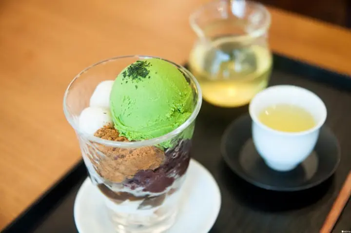 在表參道品茶享甜慢聊的空間：茶茶の間