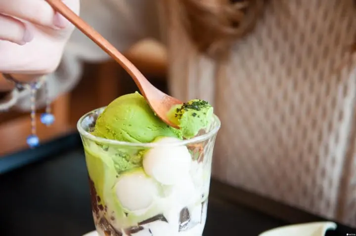 在表參道品茶享甜慢聊的空間：茶茶の間