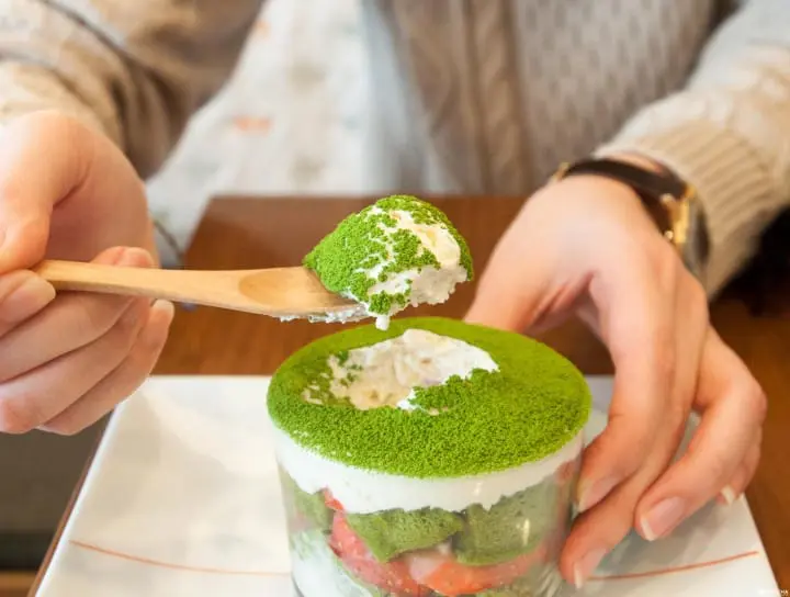 在表參道品茶享甜慢聊的空間：茶茶の間