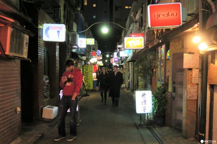 日本のウイスキーを英语で指南。新宿ゴールデン街のバー“comorebi –saudade”