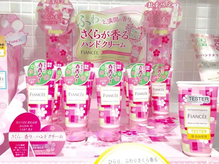 让全身散发樱花氛围的药妆与小物9选