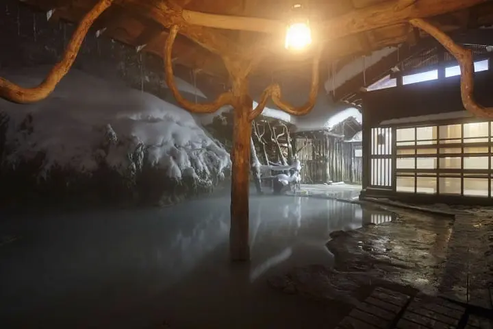 秋田の秘境、乳頭温泉への行き方と日帰り温泉、旅館などまとめ