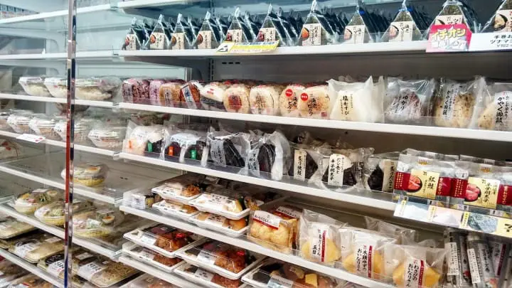 A Guide to have a hearty meal under 500 yen in Japan!