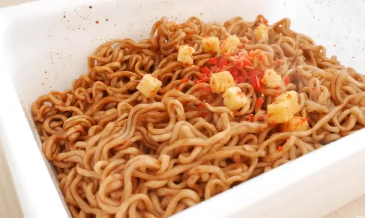 千奇百怪的泡麵發想，小小泡麵藏巧思