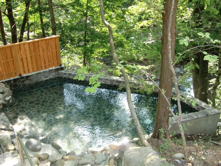 水上温泉