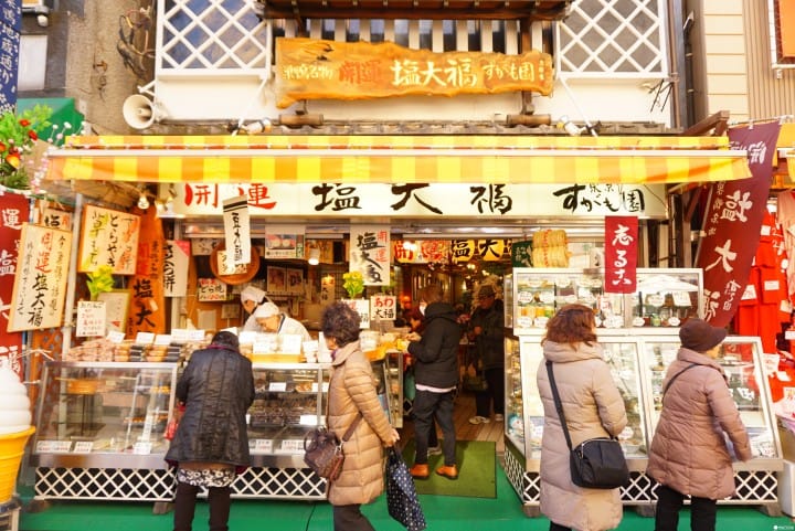 巢鴨站阿桑最愛和菓子特輯(順便買日本開運紅褲、觀音廟求好運!)