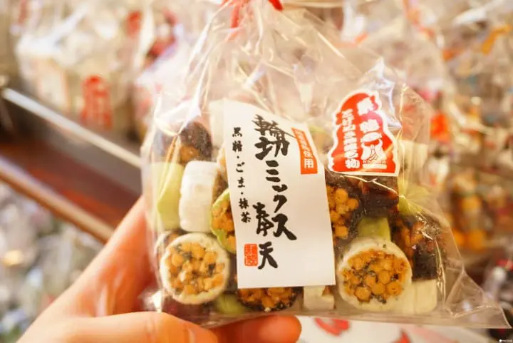 巢鸭站阿桑最爱和果子特辑（顺便买日本开运红裤、观音庙求好运！）