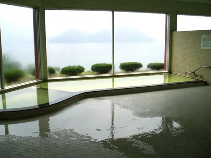 湖畔からの美しい景色を楽しめる北海道・洞爺湖温泉～日帰り入浴、旅館、アクセス情報など～