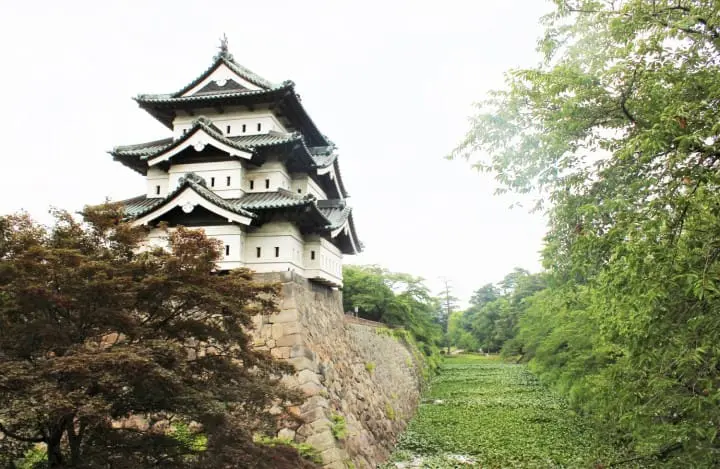 弘前城　全景１