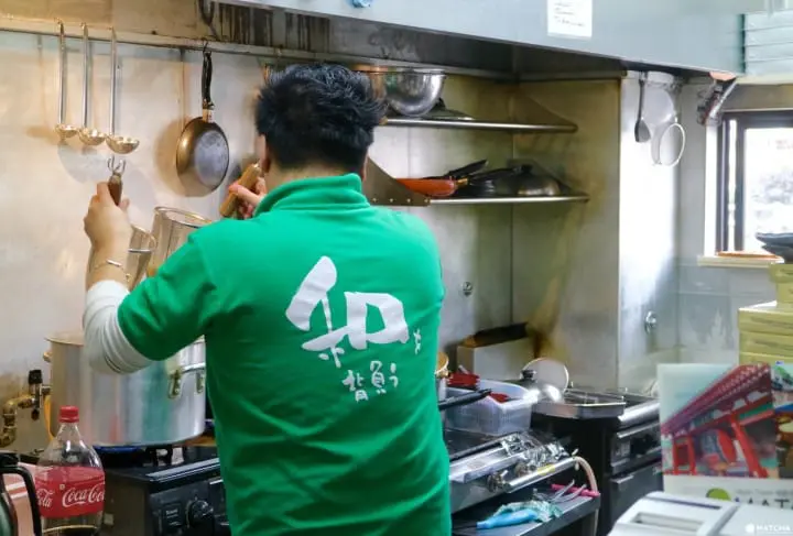 たこ焼きを自分で作ってみませんか？ムスリムのお客様にも大人気の和食レストラン「祭」