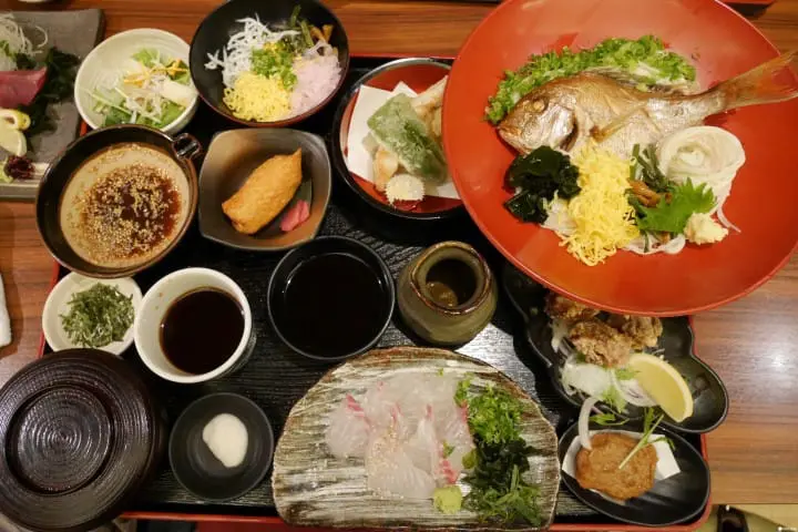 搭坊っちゃん列車遊松山！