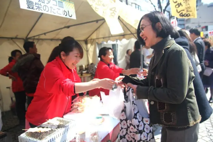 昭和氛围气息浓厚的北九州市厨房“旦过市场”