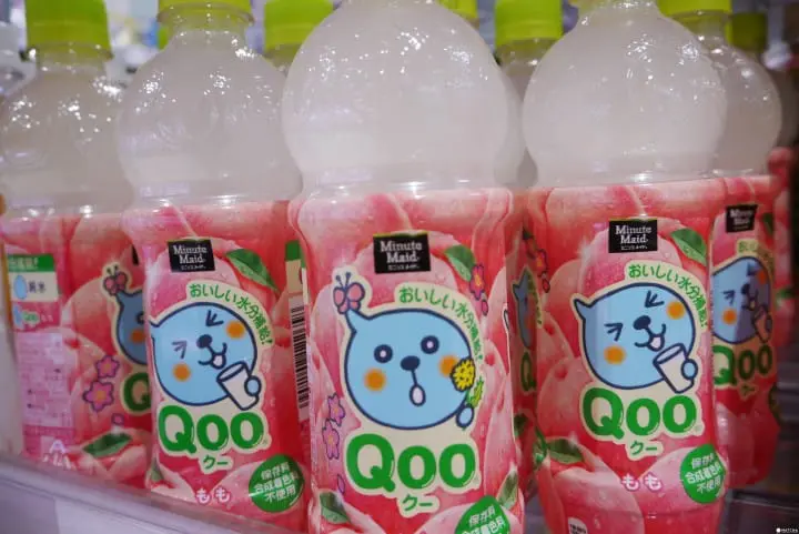 日本超市里春色粉嫩的桃梅限定商品