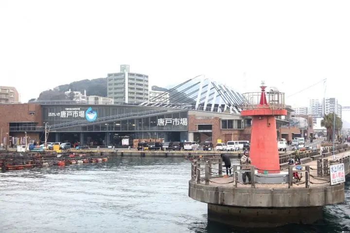 只要五分鐘，讓你享盡本州與九州的港都觀光風情：搭快艇穿越關門海峽吧