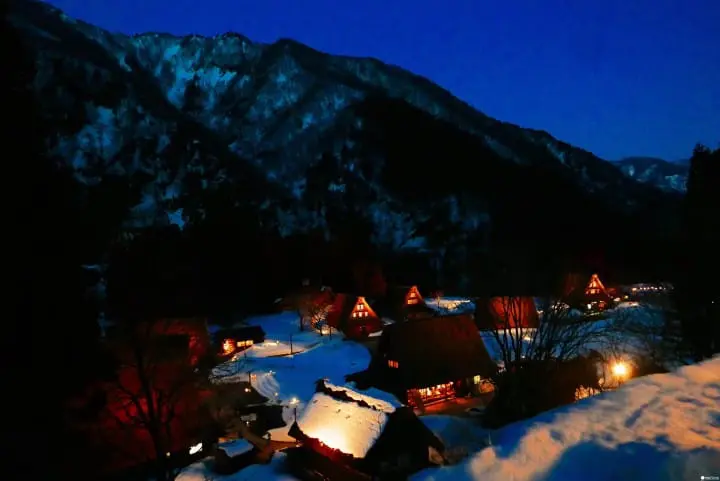 『富山县 南砺市』被世界遗忘的美景角落：四季更迭点灯美景