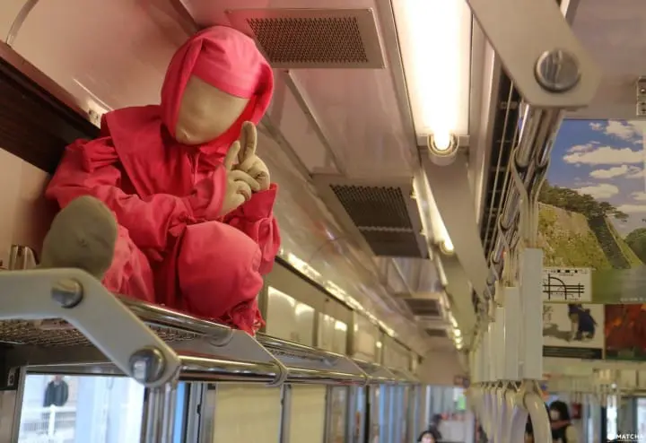 忍者列車で行こう!三重県伊賀鉄道のユニークなラッピング電車の旅