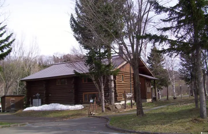 【北海道】誰說富良野只有薰衣草？五月富良野賞櫻去