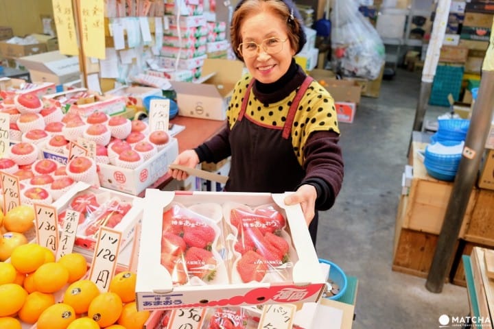 住吉大社のおみやげも見つかる！大阪の「粉浜商店街」