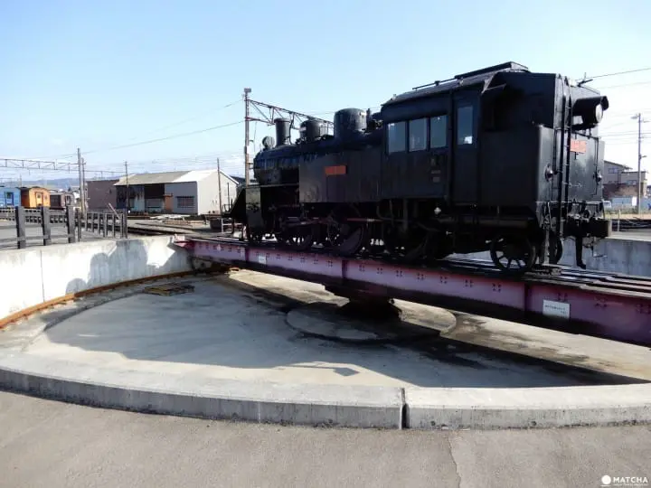 A memorable excursion by steam locomotive through Shizuoka’s tea fields and the scenic Oigawa River 
