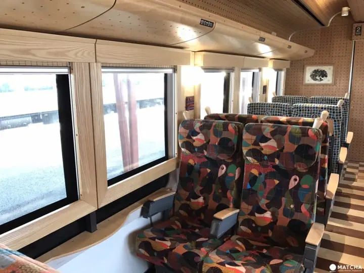 หนีร้อนสงกรานต์แล้วมาเที่ยวรถไฟ-ชมเจดีย์ห้าชั้นภูเขาไฟฟูจิกันเถอะ~